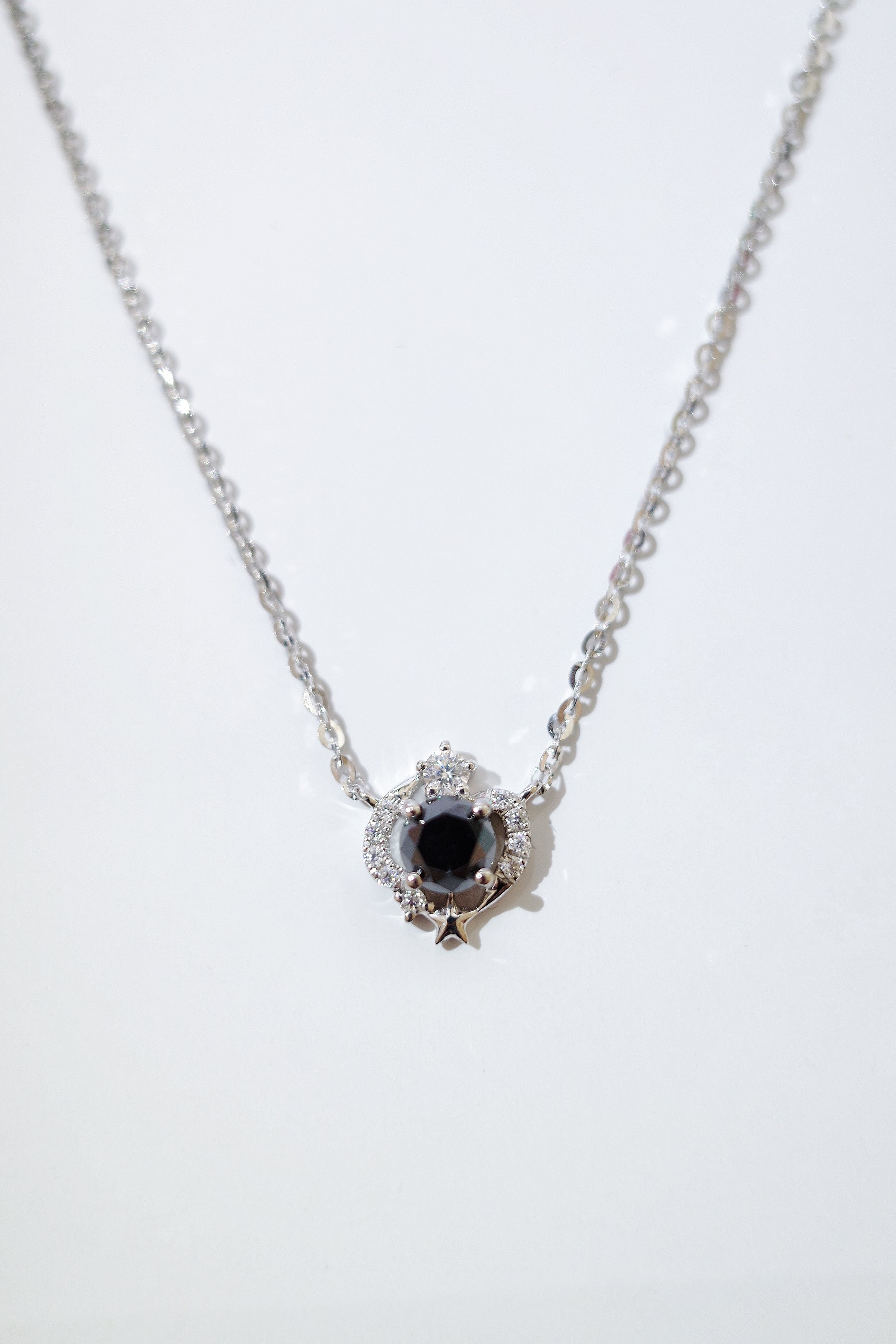 需訂製-•Pisces•18K GOLD BLACK DIAMOND NECKLACE