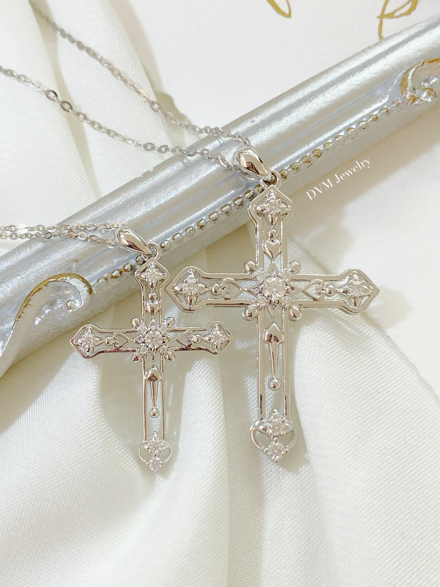 需訂製-18K GOLD DIAMOND COUPLE PENDANT