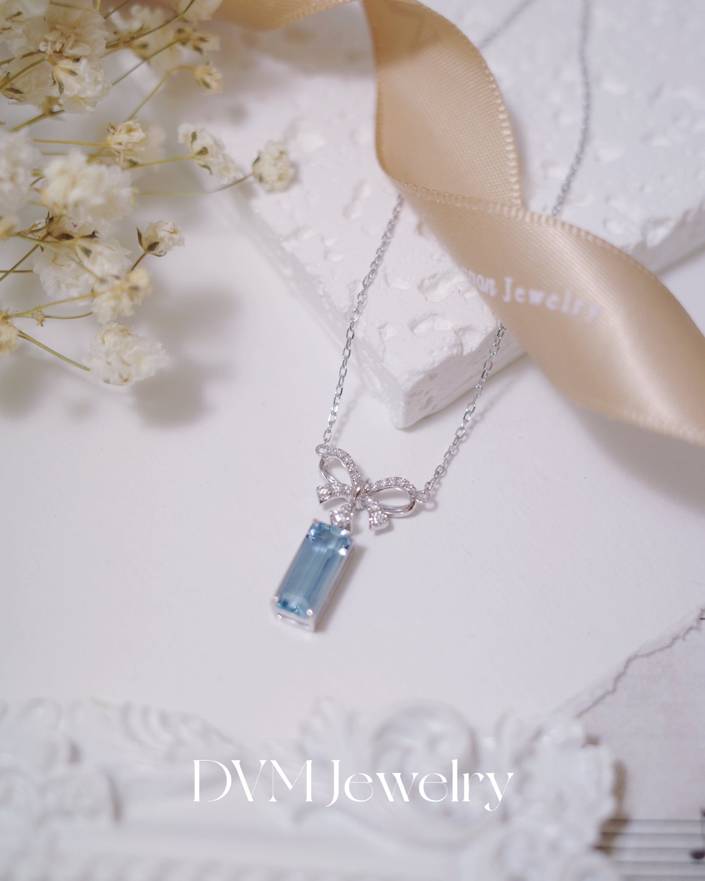18K WHITE GOLD AQUAMARINE NECKLACE |Gna0003