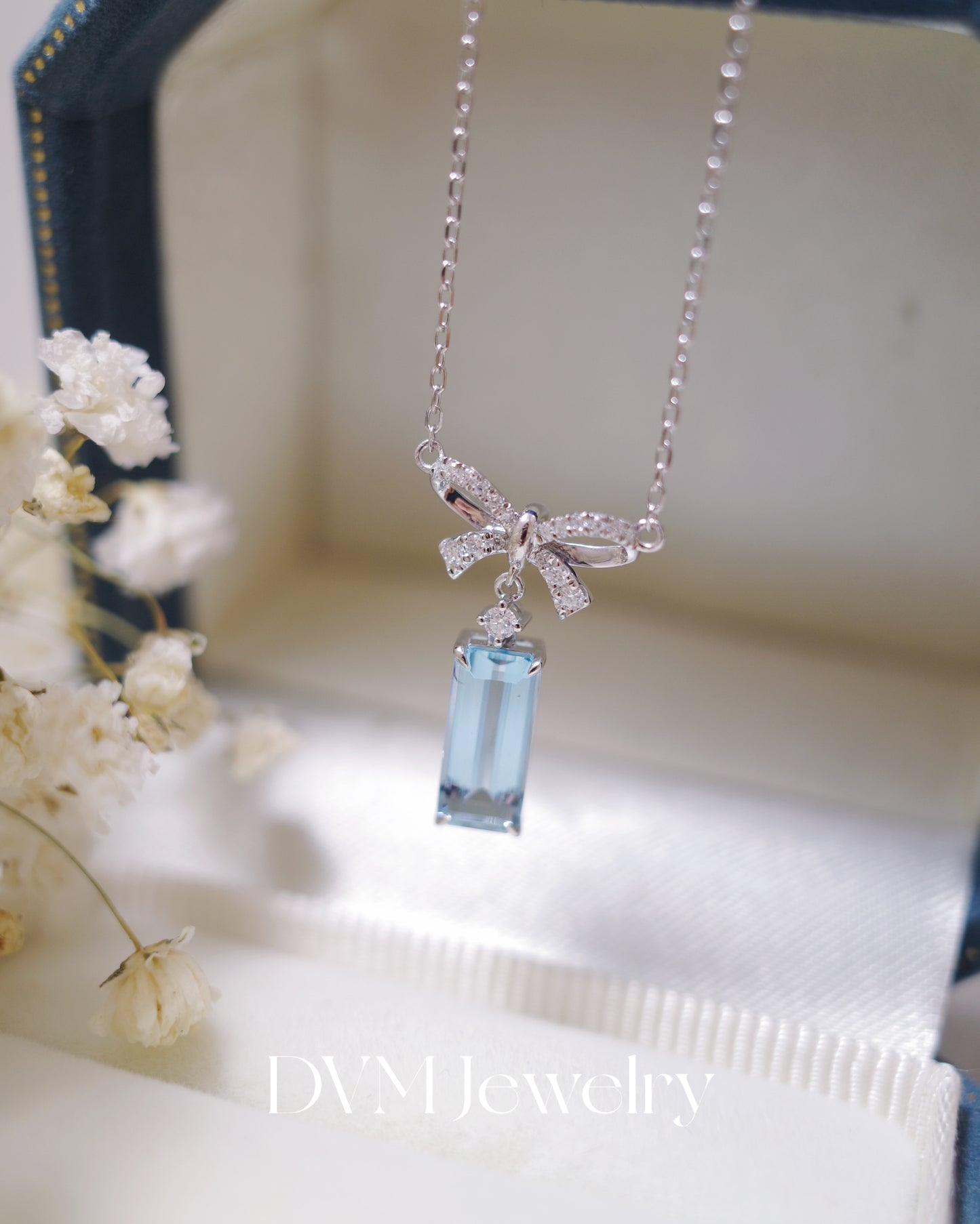18K WHITE GOLD AQUAMARINE NECKLACE |Gna0003