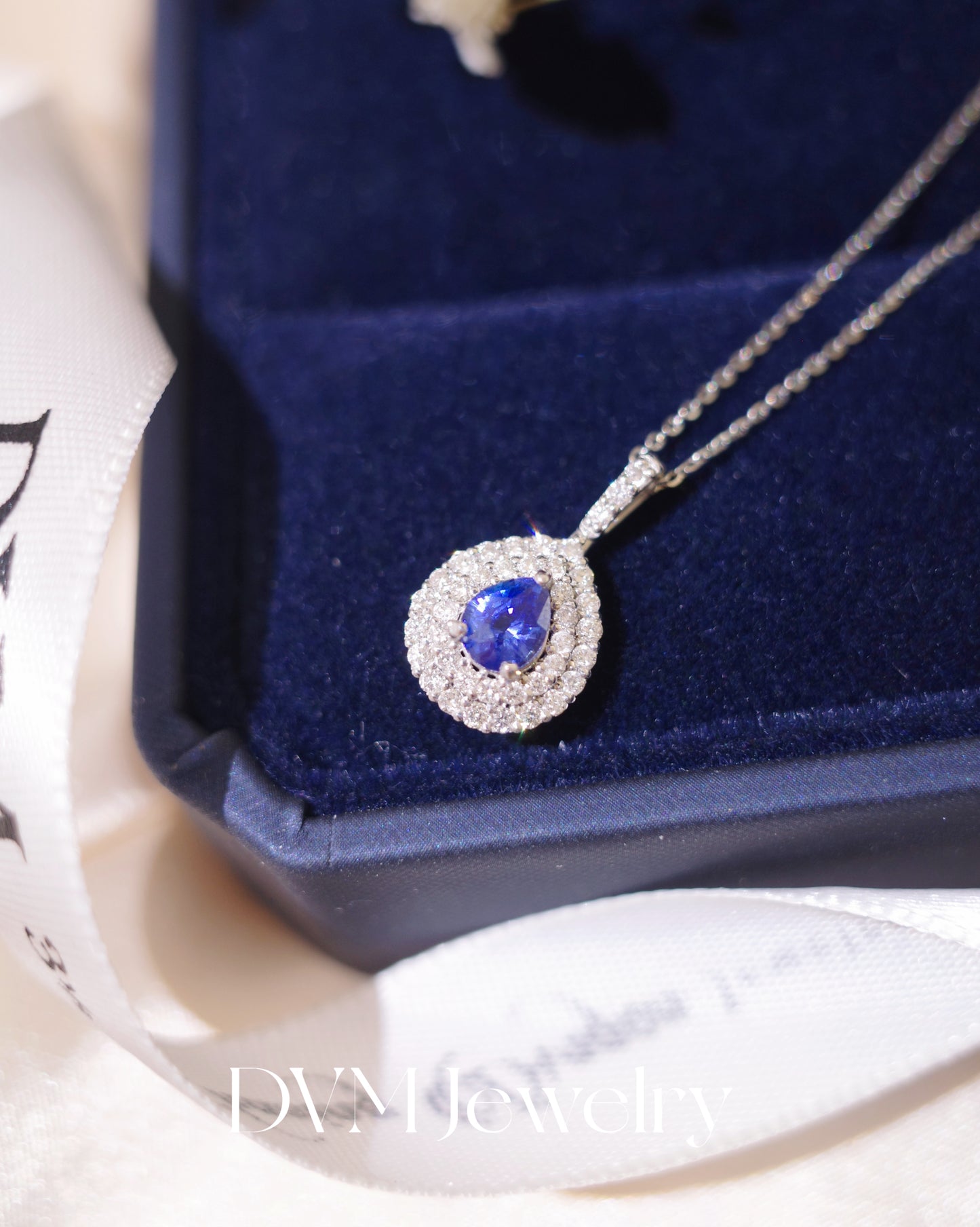 18K WHITE GOLD SAPPHIRE NECKLACE |Gns0017