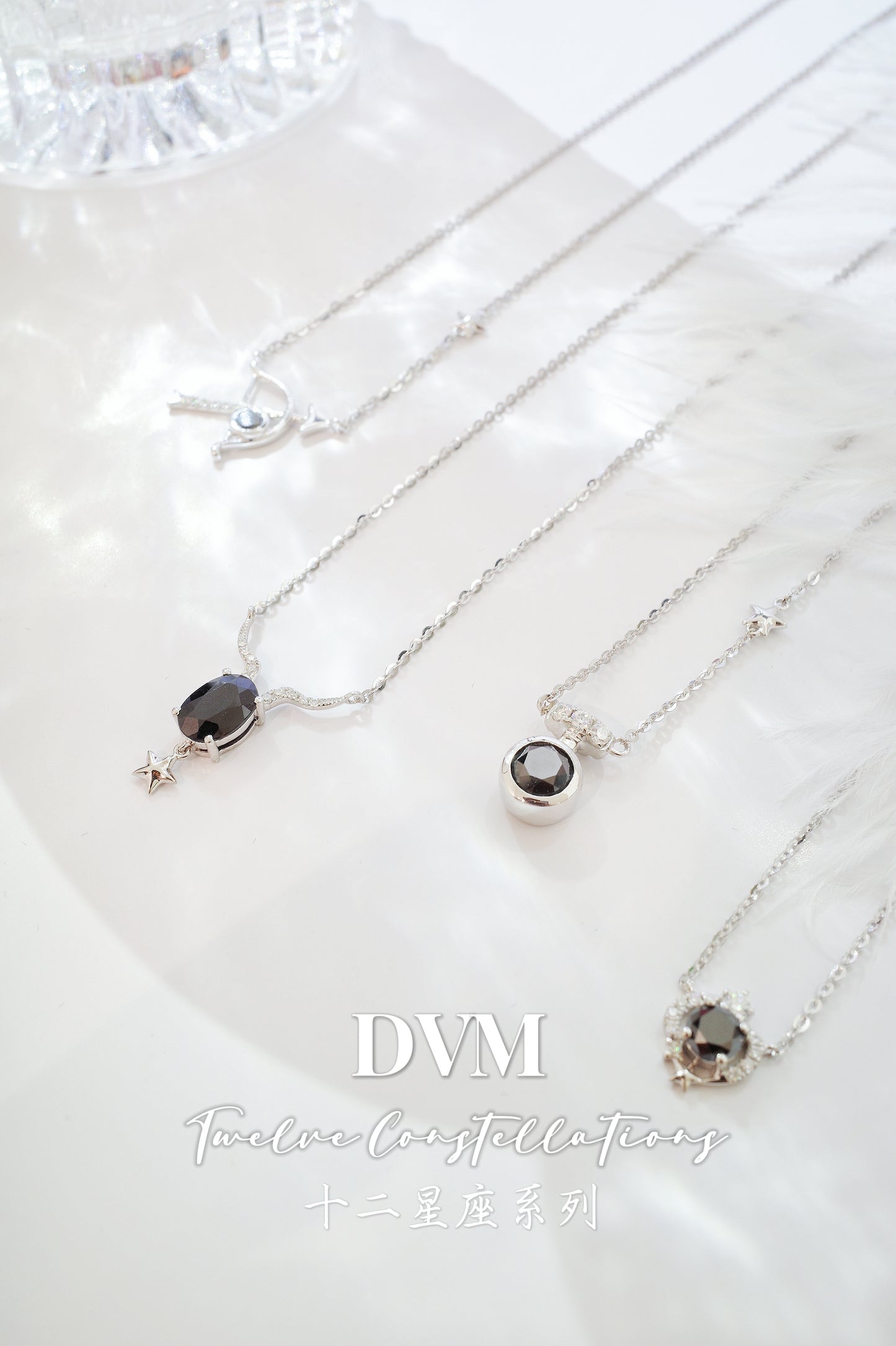 需訂製•Aquarius•18K GOLD BLACK DIAMOND NECKLACE