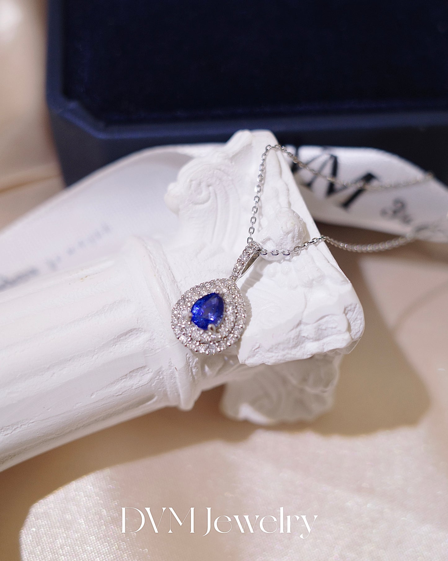 18K WHITE GOLD SAPPHIRE NECKLACE |Gns0017