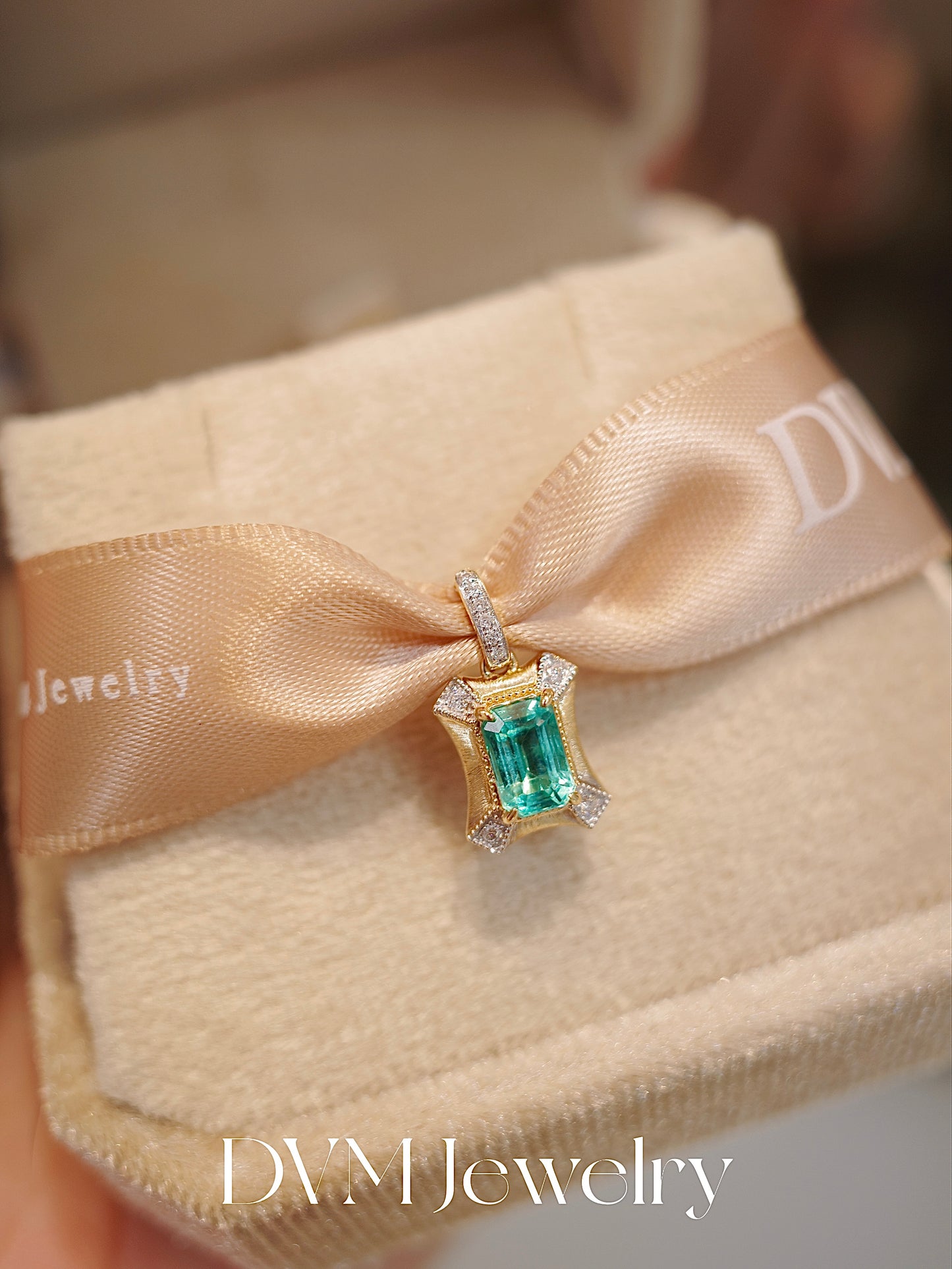 18K GOLD EMERALD PENDANT| Gpe0007