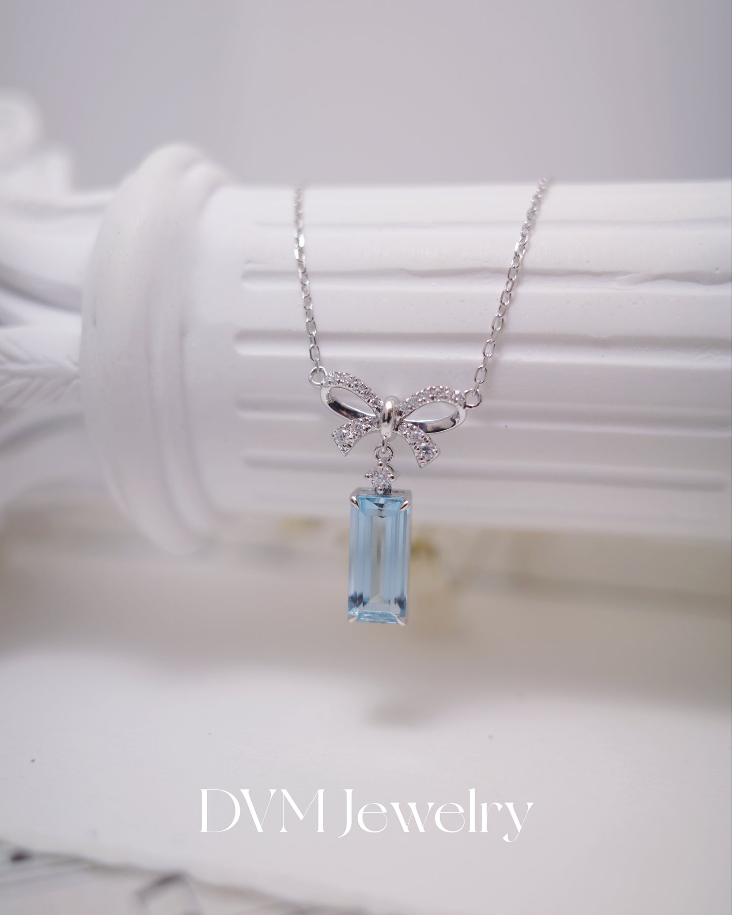 18K WHITE GOLD AQUAMARINE NECKLACE |Gna0003
