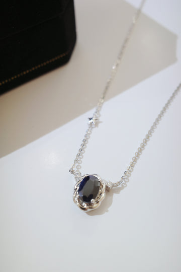 需訂製•Aries•18K GOLD BLACK DIAMOND NECKLACE